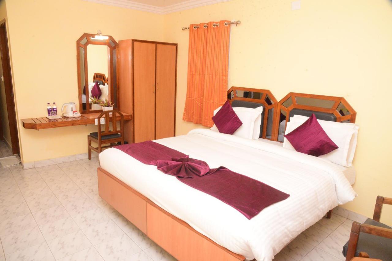 Hotel Vijaya Residency Anakapalle Экстерьер фото